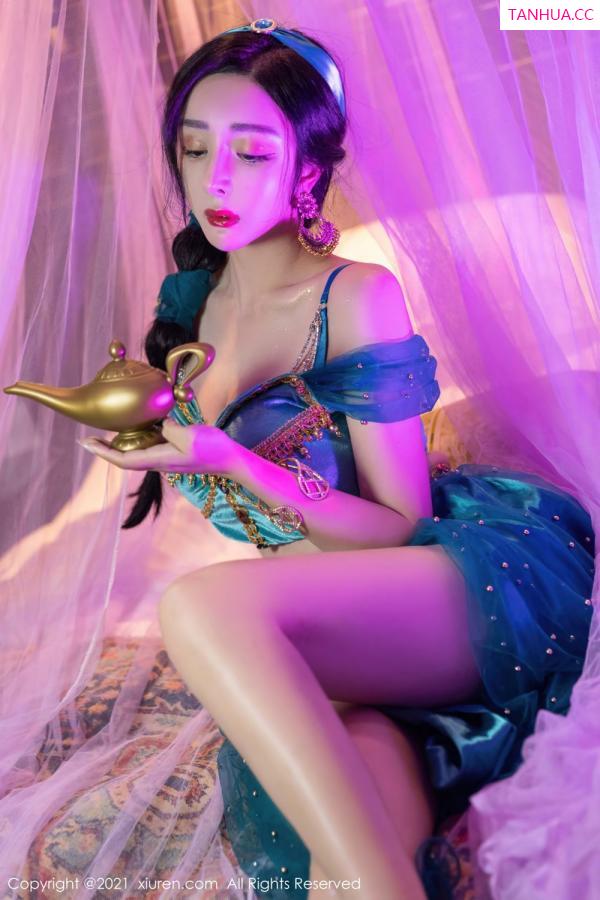 允薾  [XiuRen秀人网]高清写真图 2021.11.19 No.4243 允薾第12张图片